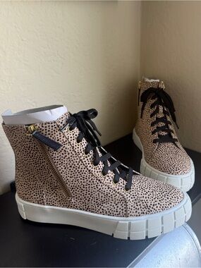 Linea Paolo Gio 2-L Platform High Top Sneaker Spotted Calf Hair Beige Black 8.5